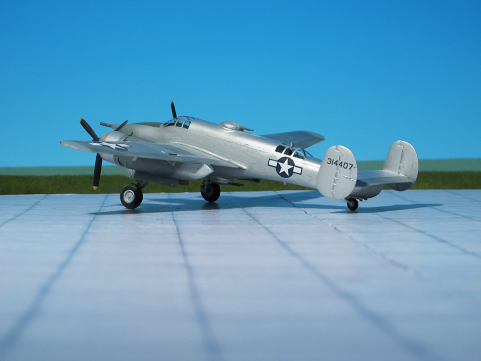 Anigrand Models 1/72 BEECH XA-38 GRIZZLY Prototype Ground Attack Plane 