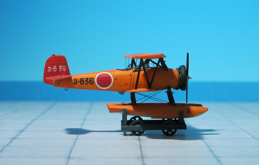F-toys 1/144 WKC 14 Biplane 1B WWII Japanese Army Yokosuka K5Y trainer Officer 